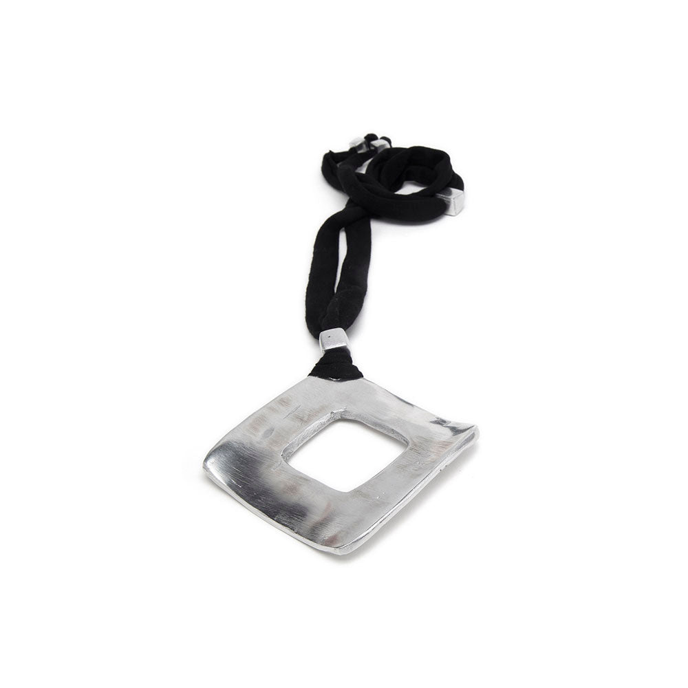 PENDENTE GRAND CARRE